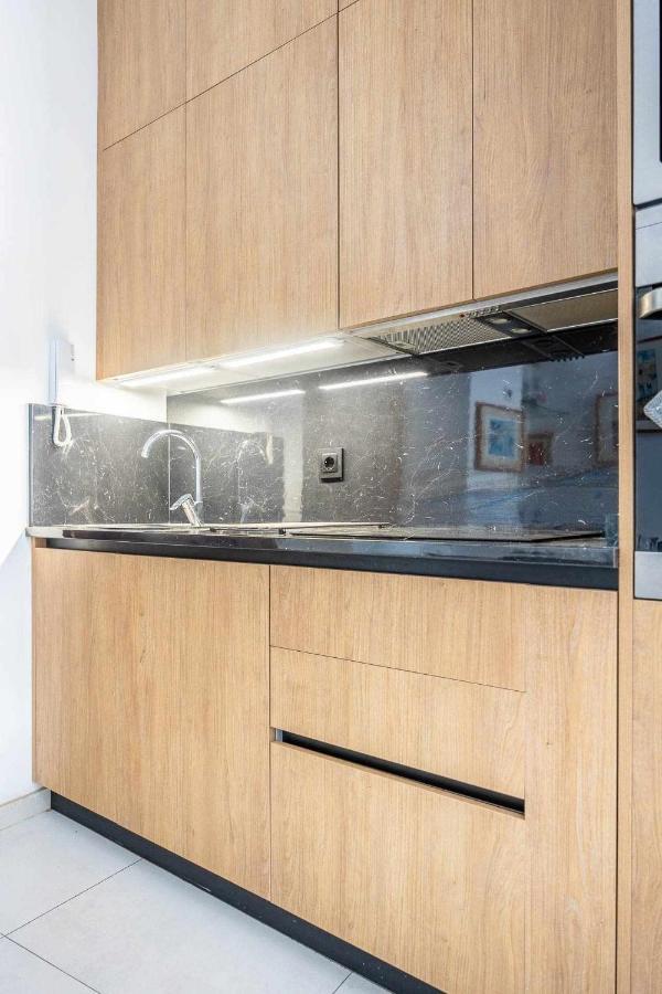 Comfy Away - Apartamento Exclusivo Mercado De Triana Con Balcon เซบีญา ภายนอก รูปภาพ