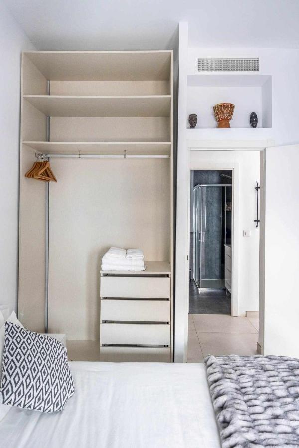Comfy Away - Apartamento Exclusivo Mercado De Triana Con Balcon เซบีญา ภายนอก รูปภาพ